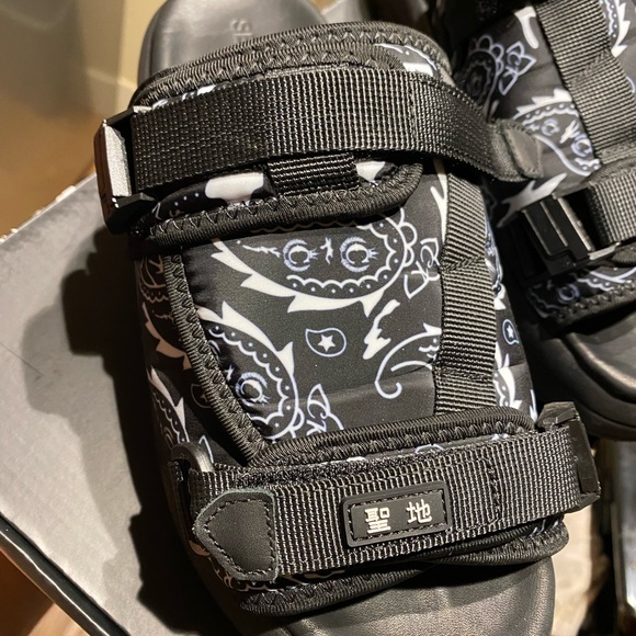 Seichi Slides: Australian Streetwear - Picture 4 of 4